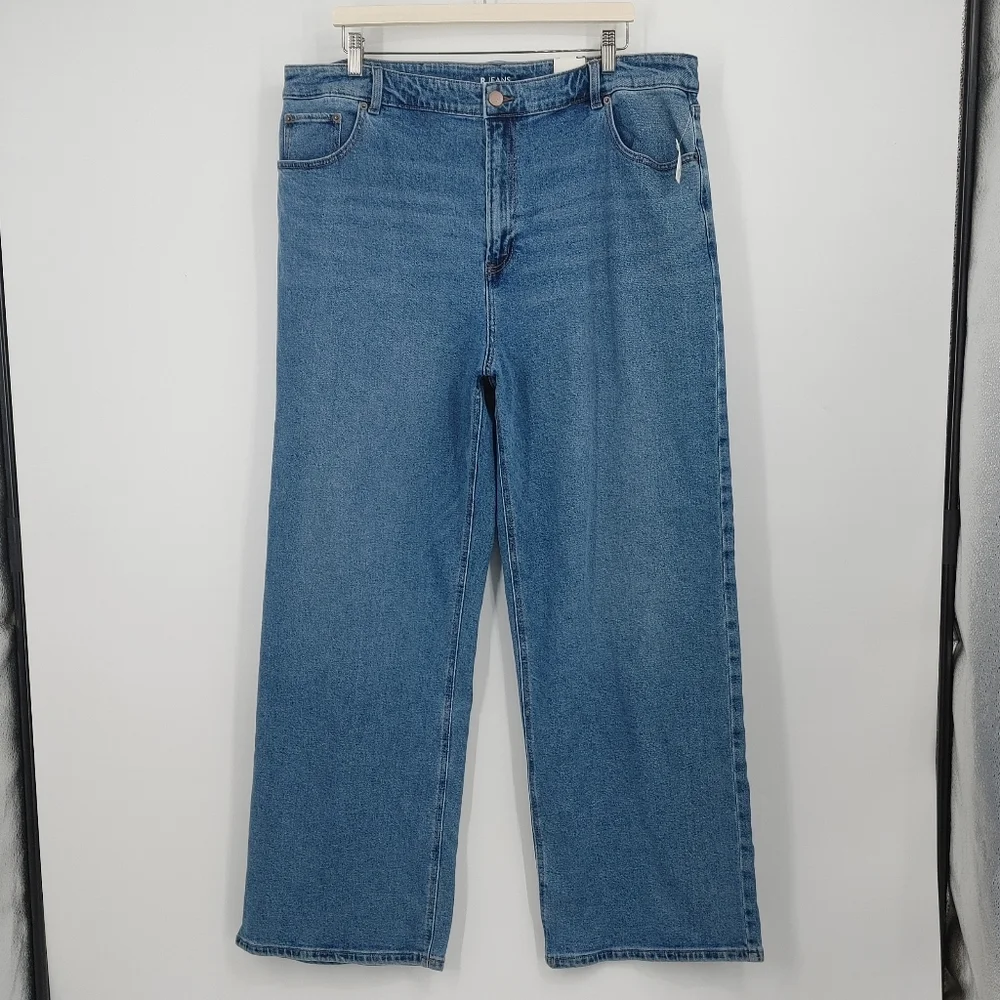 Reitman’s Wide Leg Jeans - Picture 2 of 9